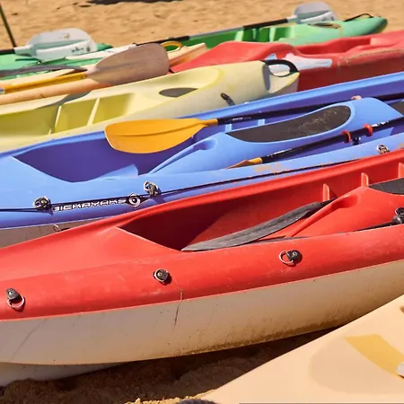 Seaside Getaway With Terrace In * 비비오네