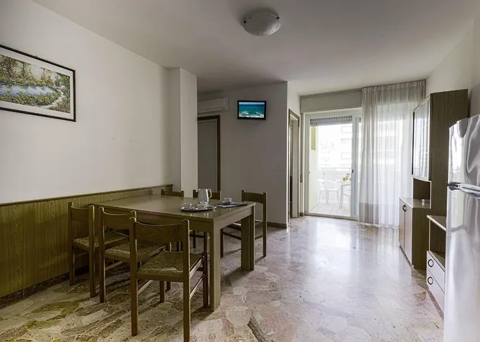 Seaside Getaway With Terrace In Lejlighed *